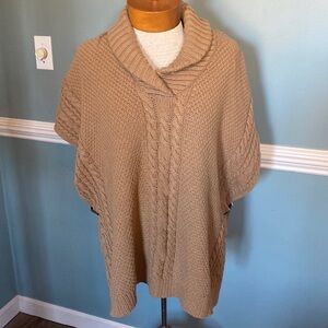 Talbots oversized cable knit poncho with leather side straps buckles Equestrian